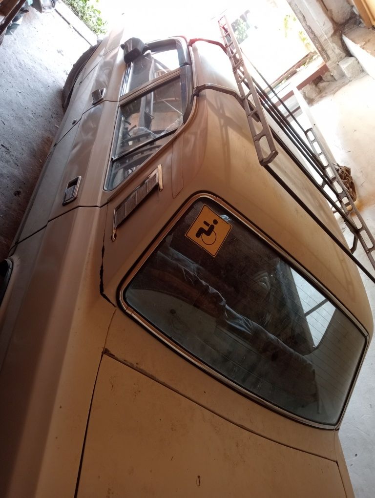 Продаж автомобіля Волга