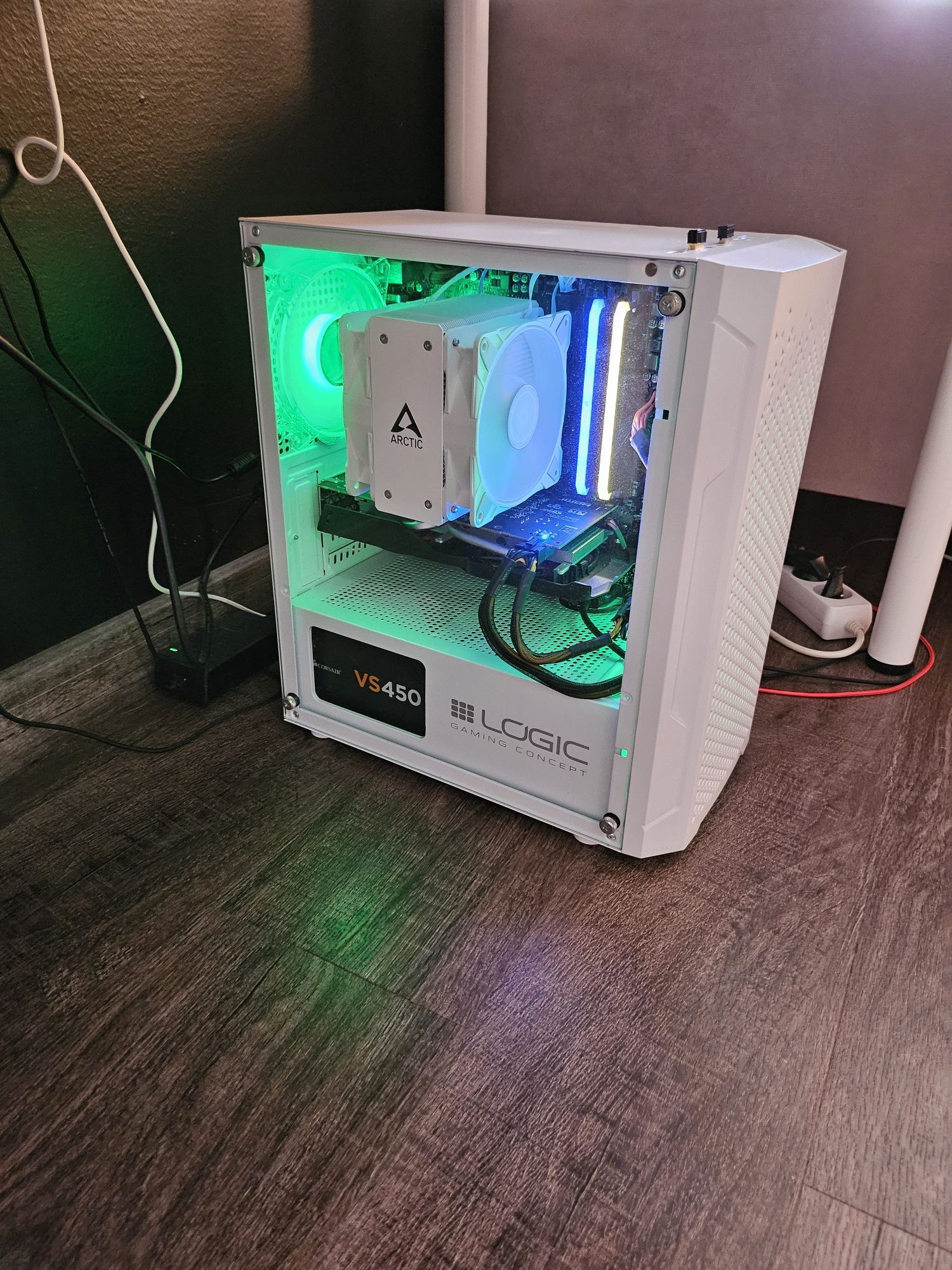 Komputer stacjonarny Ryzen 5 2600x, 16GB DDR4, DYSK 1,8TB, RX580 8GB