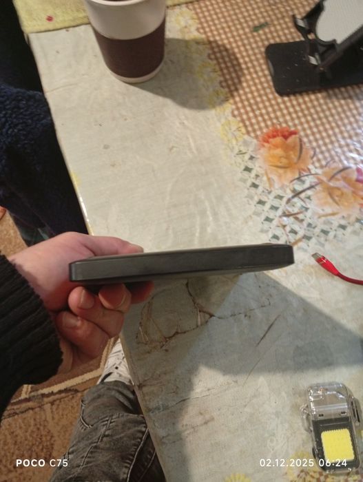 Павер банк басеус