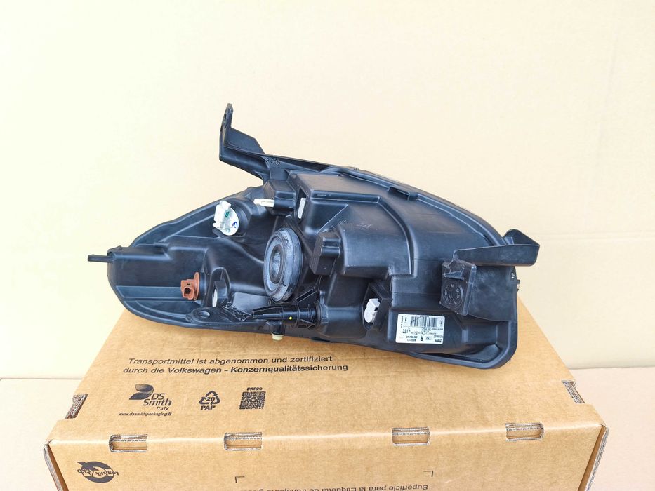 DACIA DOKKER LODGY LIFT lampa prawa przód reflektor 260.102.414R