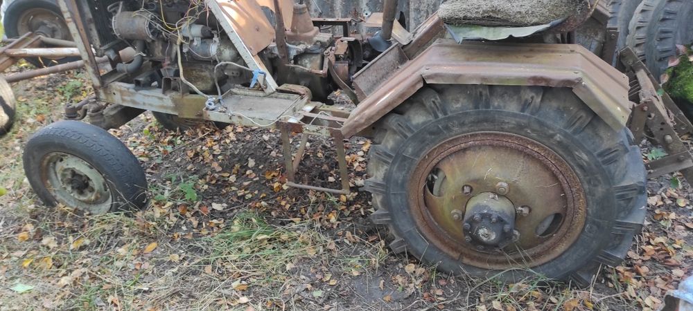 Трактор саморобний