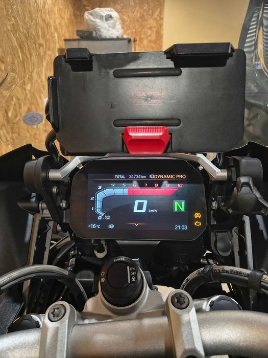 GS 1200 rebaixada de fábrica 2018 Nacional.