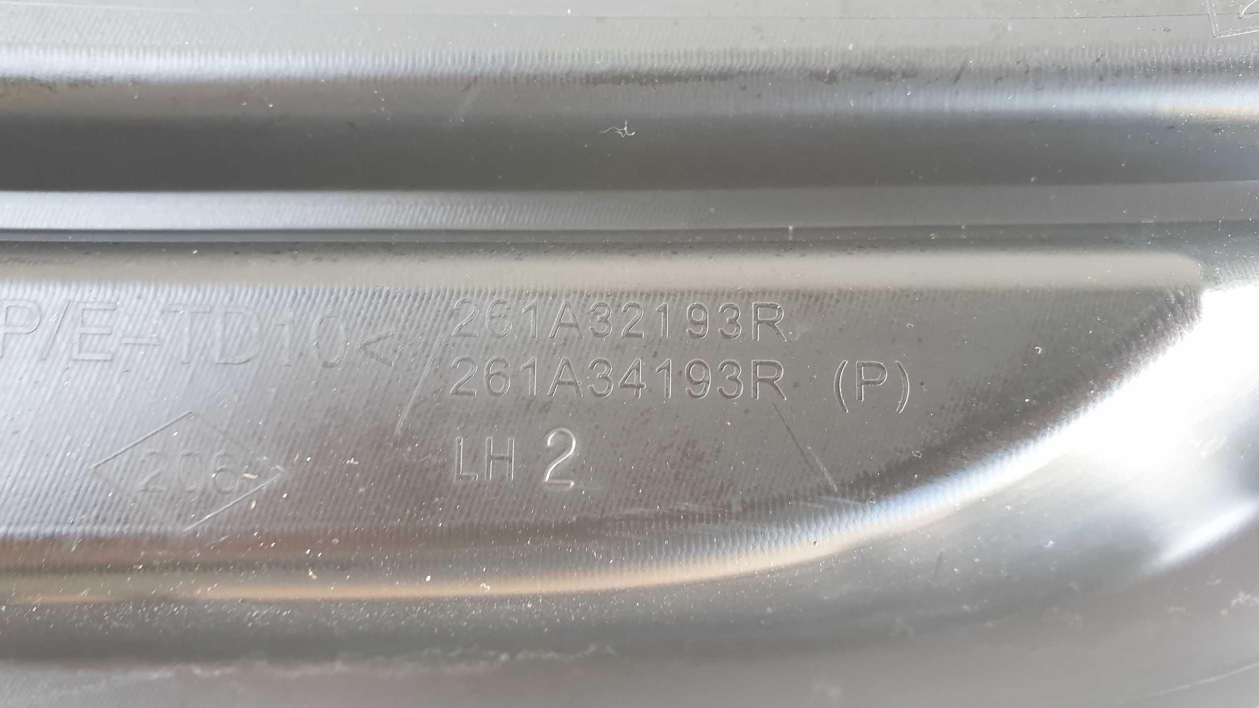 Renault megane III 3 lift lewa kratka zderzaka przód 261A32193R
