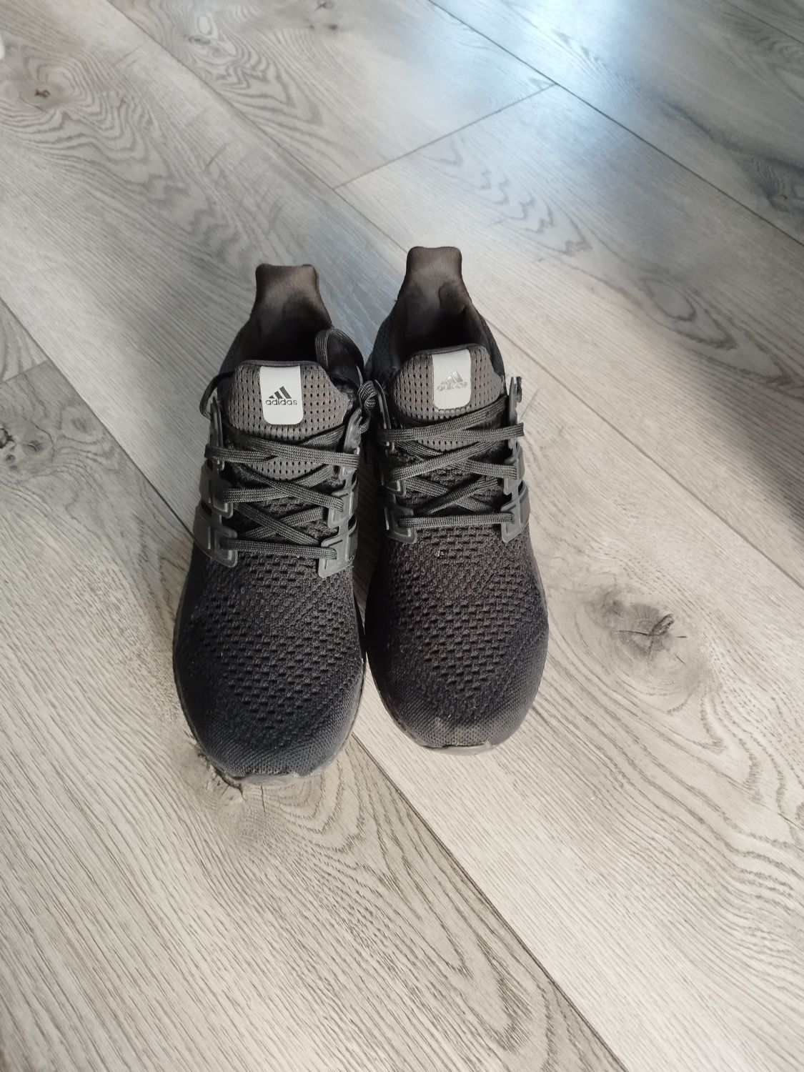 R.44 czarne buty Adidas Ultra boost