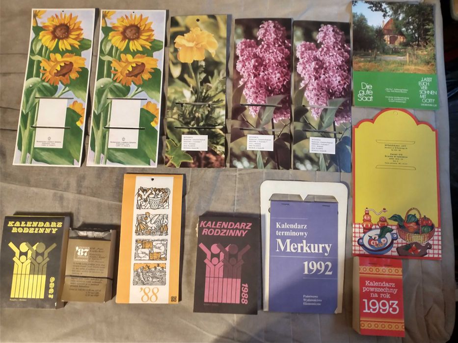 Kalendarze z ściankami/uchwytami, kieszonkowe małe PRL