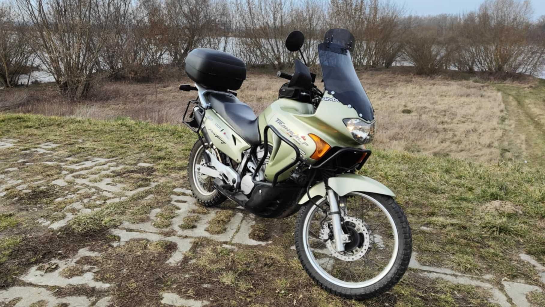 Honda Transalp XL650V