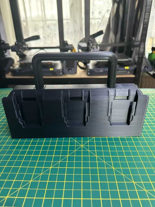 Koszyk na 8 Akumulatorów, Baterii do narzędzi DeWALT 18V i 54V