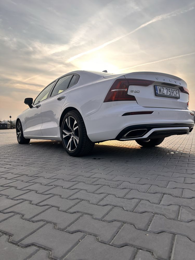 VOLVO S60 2.0T 197KM Hybryda / B4 B R-Design