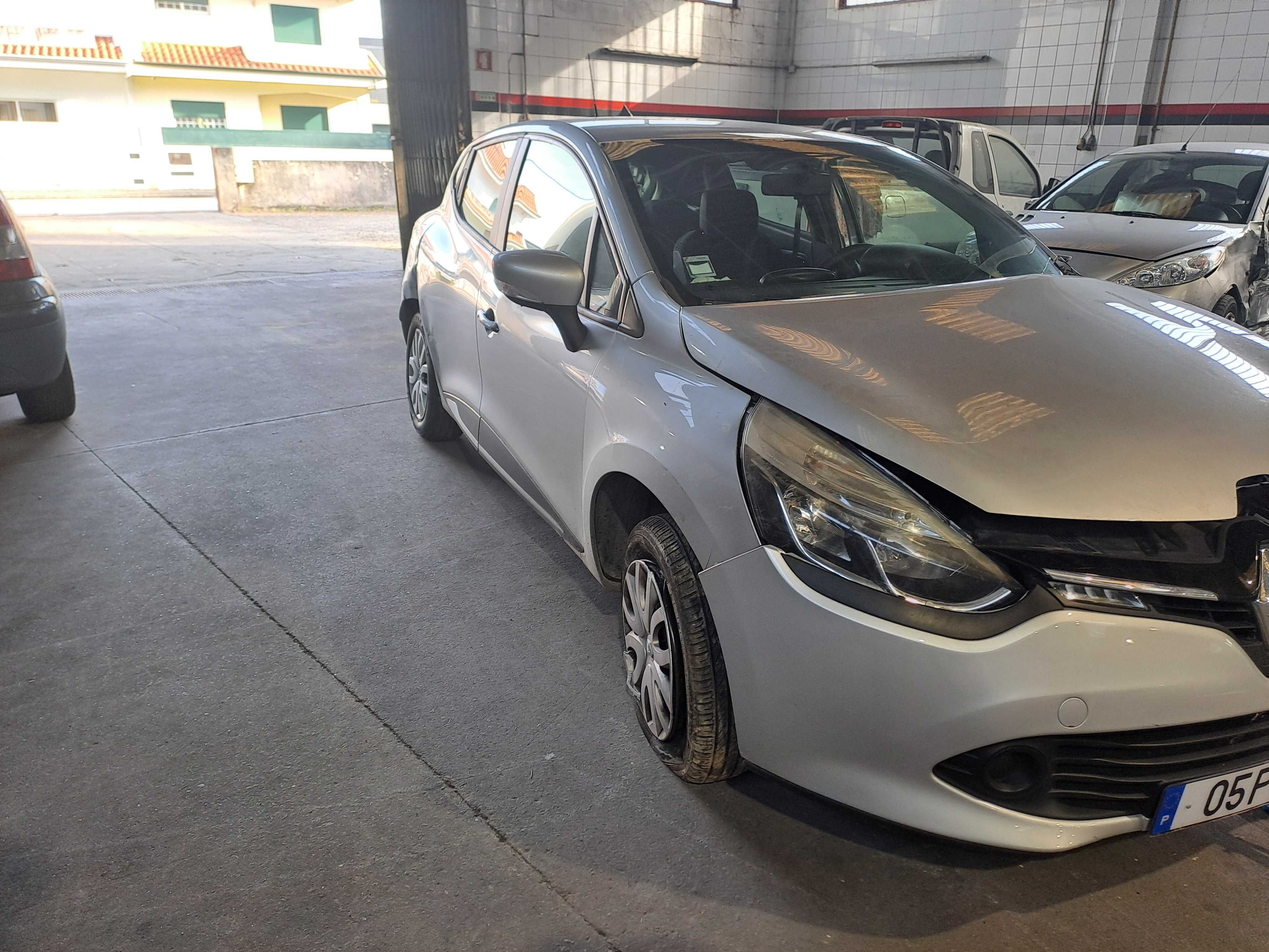 Salvado Renault Clio 1.5 Dci 5 lugares