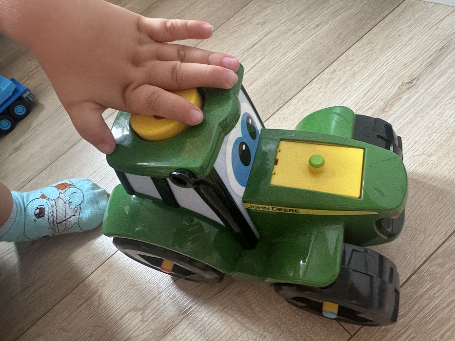 John Deere ukladanka dla malucha