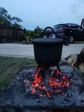 Kociołek żeliwny myśliwski węgierski do ogniska 5l