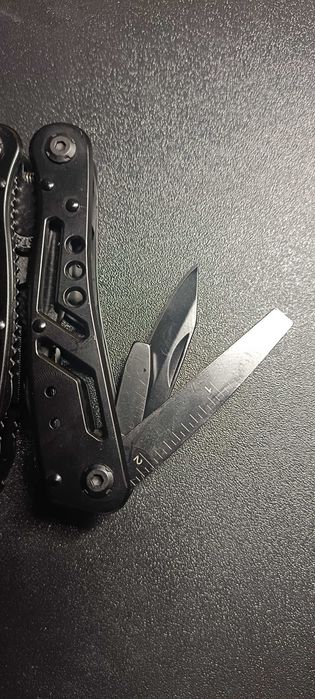 Szczypce wielofunkcyjne, narzędzie składane, kieszonkowe, czarne