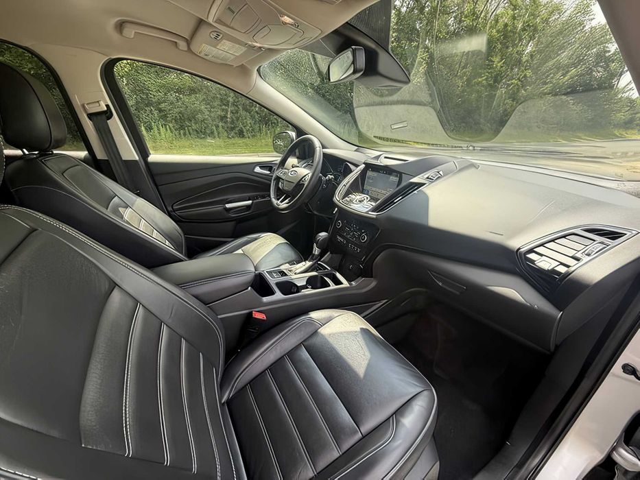 Ford Escape Titanium      2018