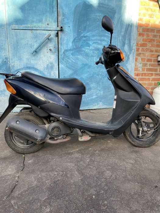 Скутер suzuki leds 2