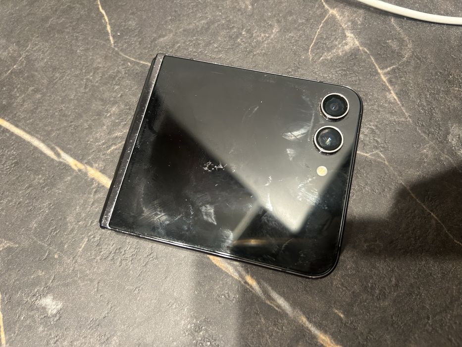 Samsung flip 5 telefon rozkladany