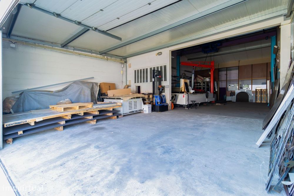 Armazém para atividade industrial no Engenho, Marinha Grande