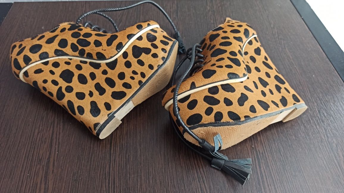 Леопардовые оксфорды на танкетке Charlotte Olympia обувь женская кожа