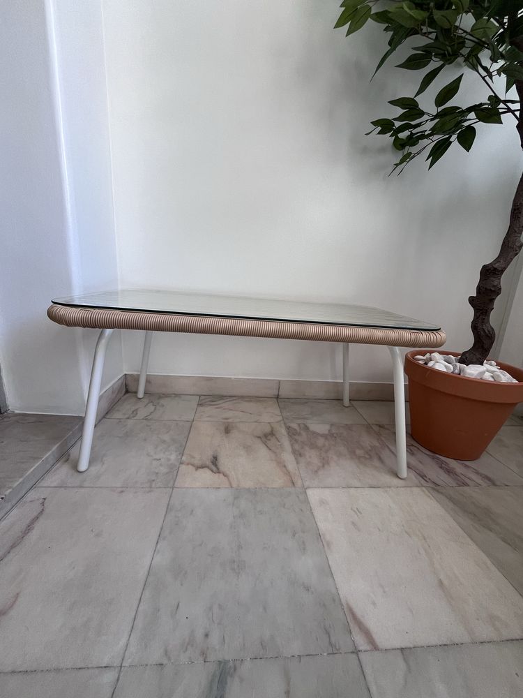 Mesa de exterior nova