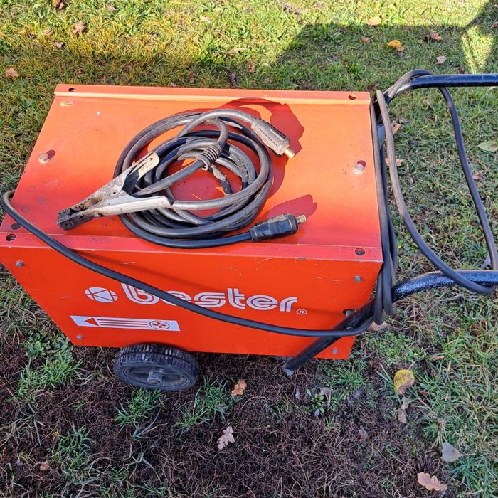 Prostownik spawalniczy Bester SPG 250