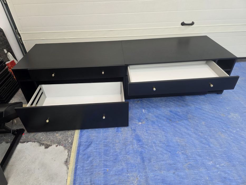 Szafka po telewizor do salonu