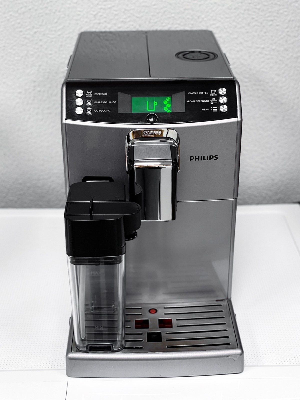 ТОП!!! Кофемашина Philips Minuto (кавоварка)