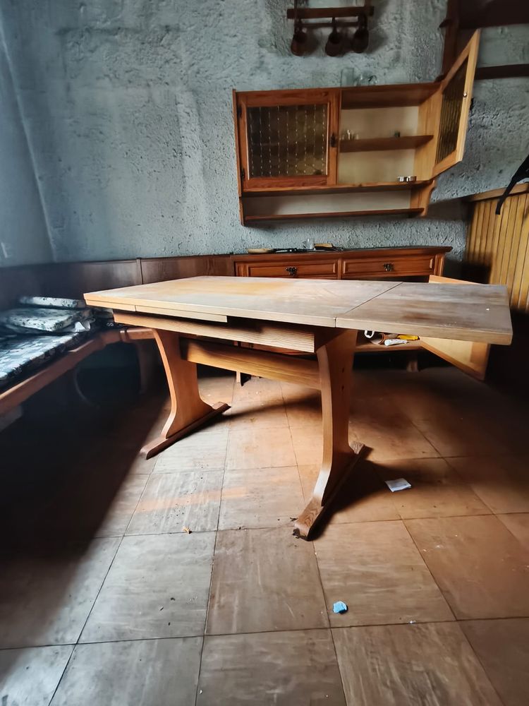 Drewniany stol do odswiezenia - solidny