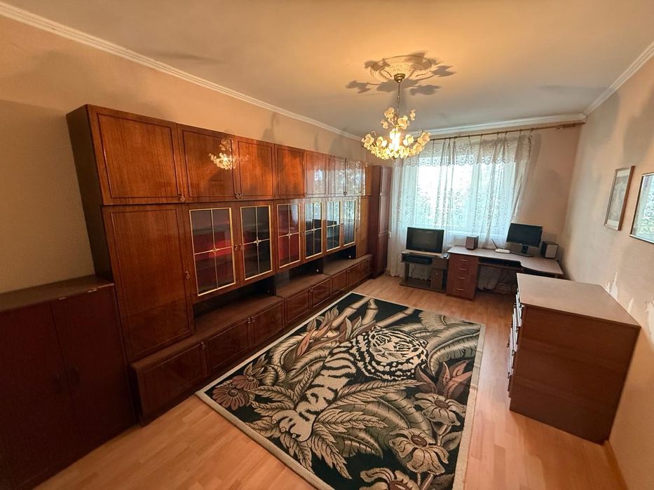 Продаю 2х комнатную квартиру в Центре.