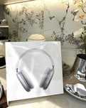 Apple AirPods Max Headphones Silver