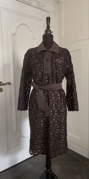 MAX MARA piękna sukienka z paskiem w talii, gipiura