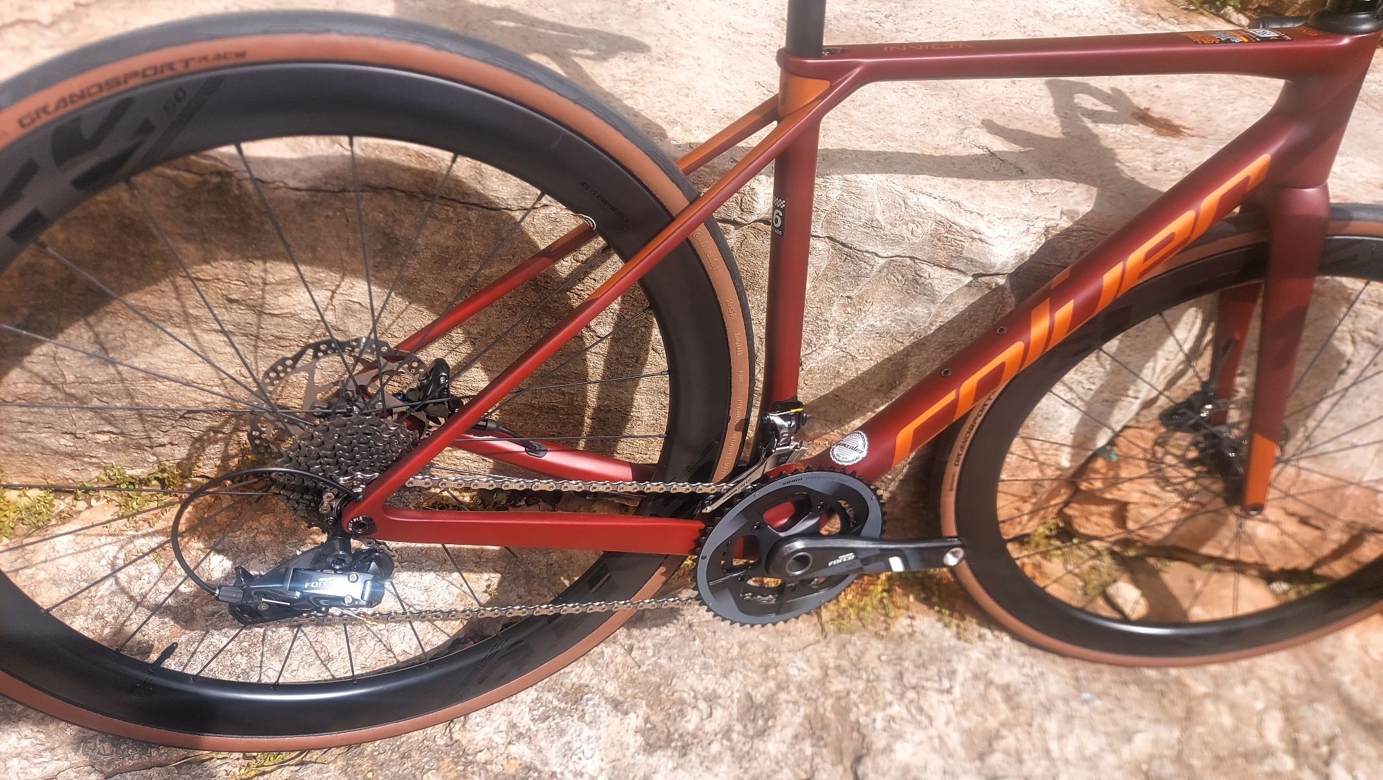 Coluer Invicta CR Carbono disco.. NOVA ..t54