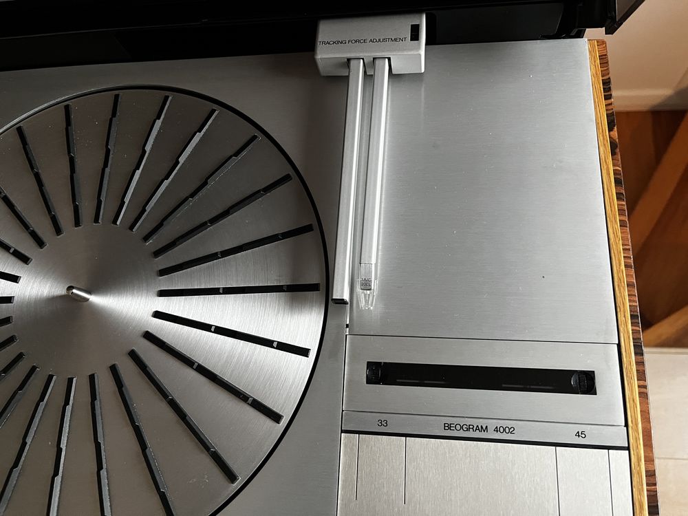 Bsng&Olufsen Beogram 4002 gramofon