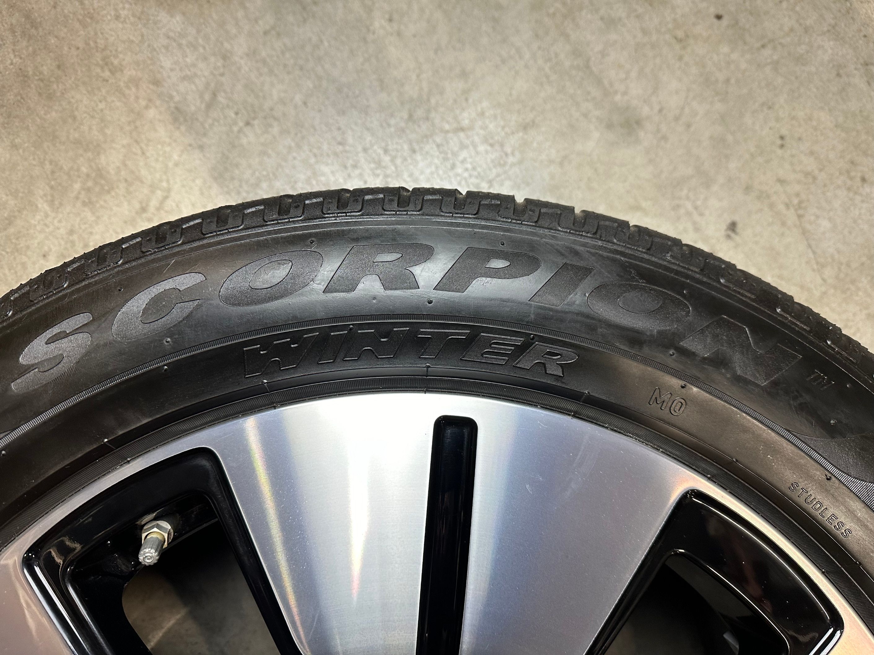 ORYGINALNE Felgi / Koła Mercedes 19" Klasa A / B / C / E CLS CLA  EQC