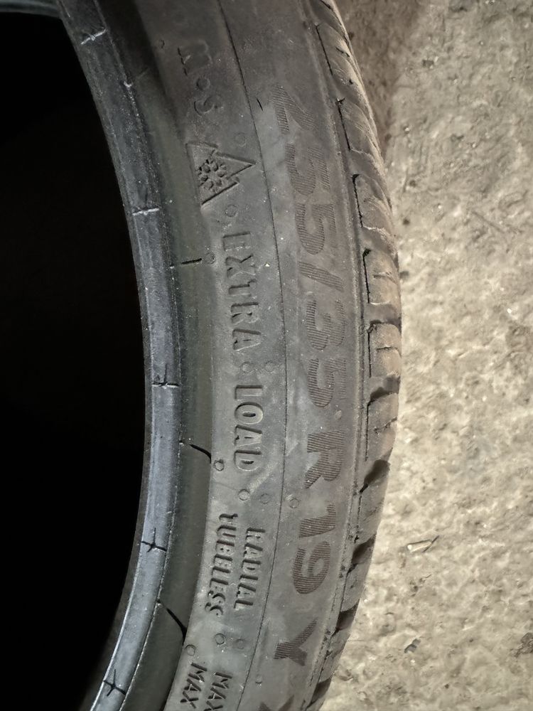 Continental AllSeasonContact 255/35 R19