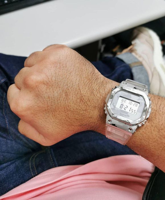 Часы Casio GM-5600SCM-1E ! Оригинал! Фирменная гарантия 2 года!
