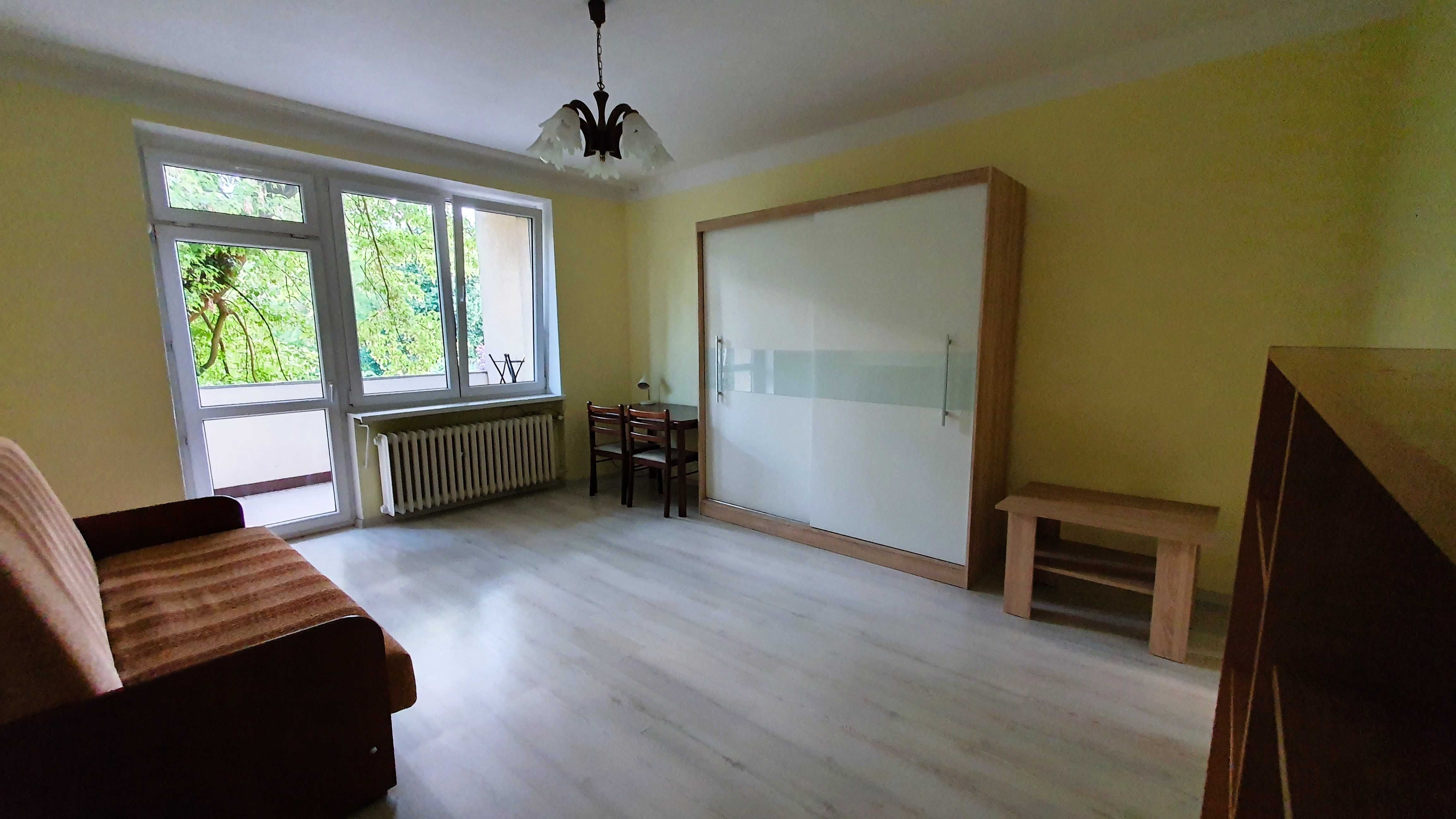 46m2 | Dwa oddzielne pokoje | Obok UKEN