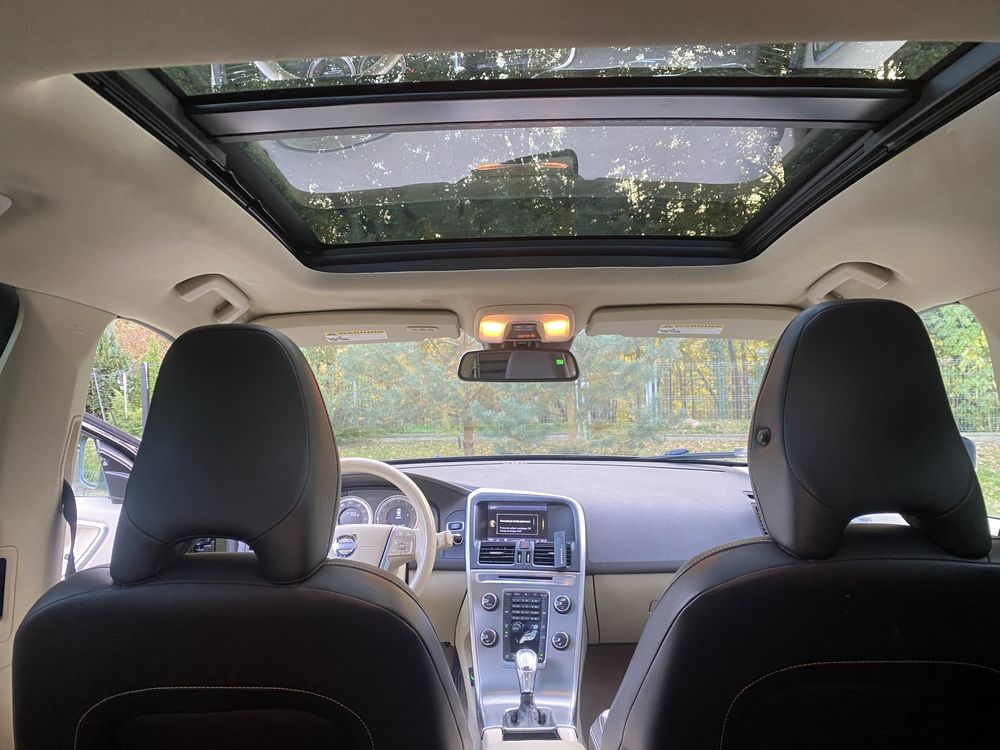 Sprzedam Volvo XC 60 Benzyna 3.2