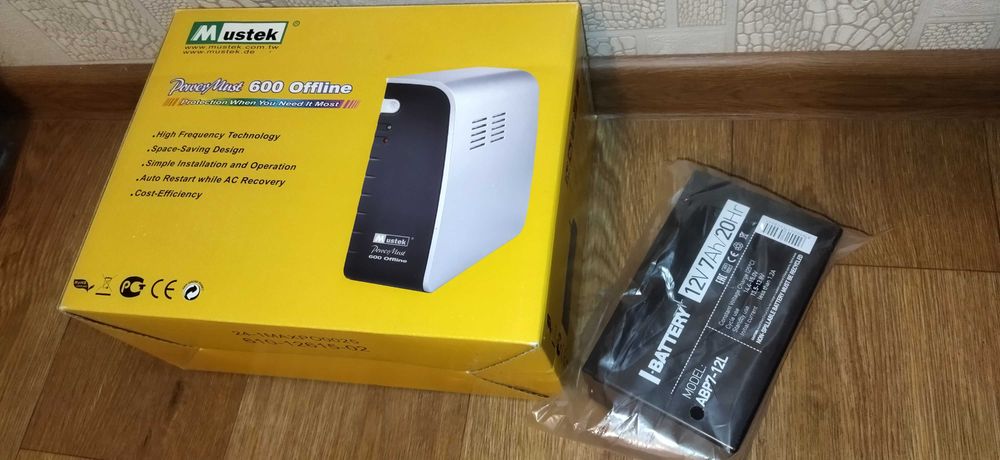 Mustek 600w offline -ББП 220в с новым АКБ iBattery 12в/7 Ам + адаптер