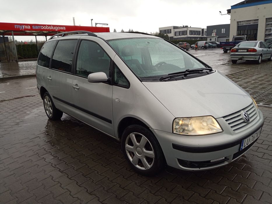 Sprzedam lub zamienię Sharana na busa.