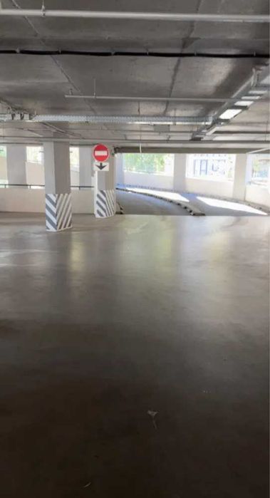 Критий паркінг (машиномісце) Бровари центр Крона Парк Зелений Квартал