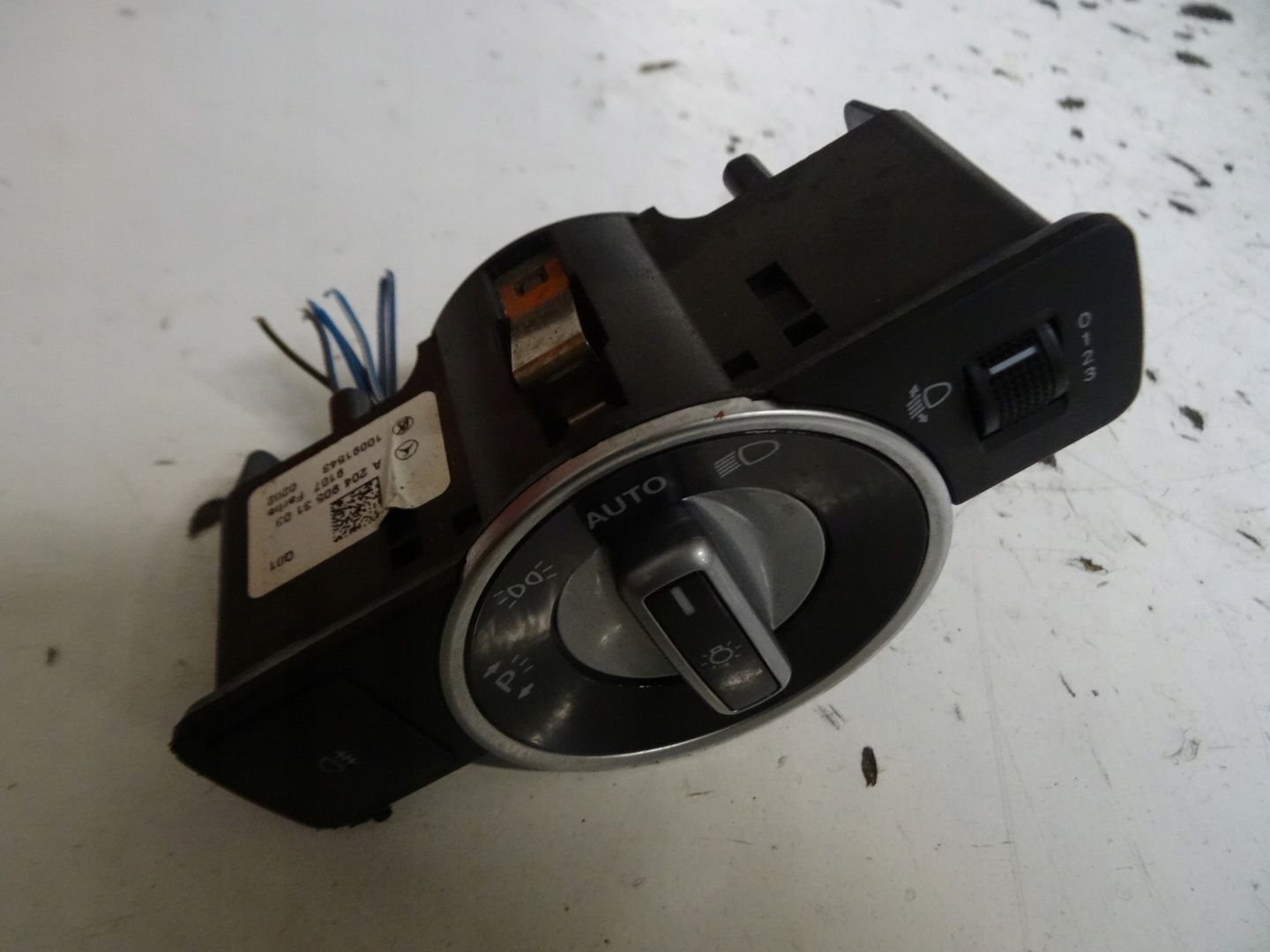 WŁĄCZNIK ŚWIATEŁ MERCEDES W246 A2049053103
