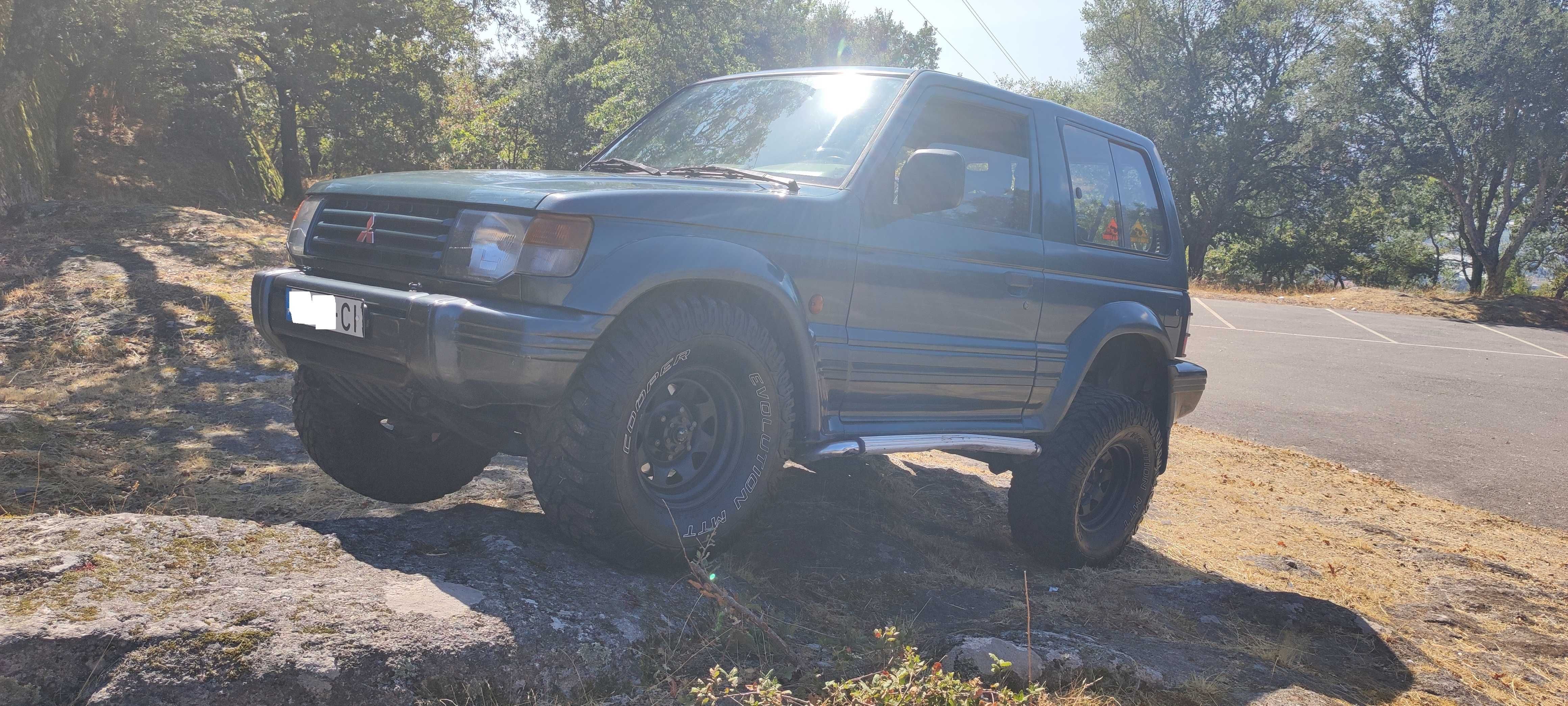 Mitsubishi Pajero GLS (V24) – 2.5 TD 4WD