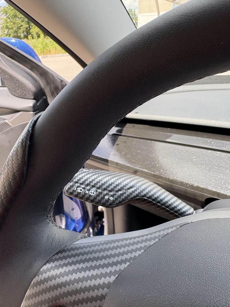 Tesla model 3 long range 82kwt 2022 рік
