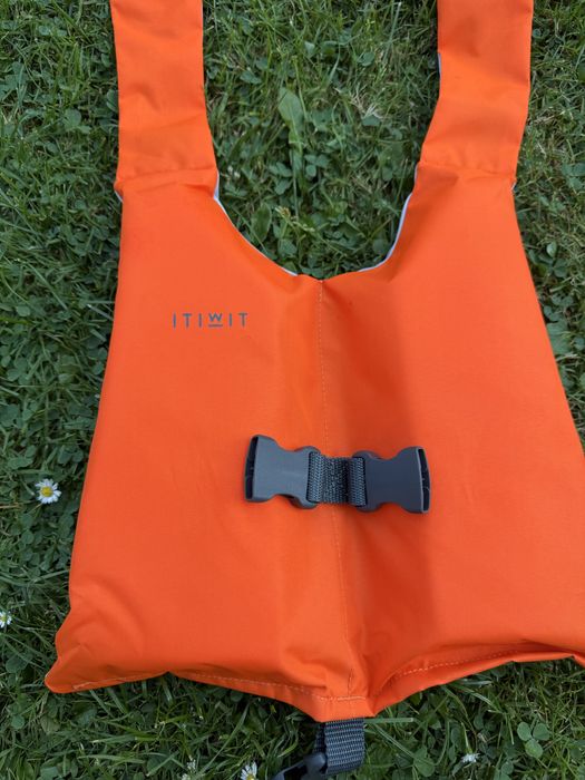 Kamizelka ratunkowa Itiwit z Decathlon 25/40