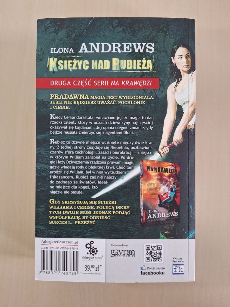 Ilona Andrews Księżyc nad rubieżą
