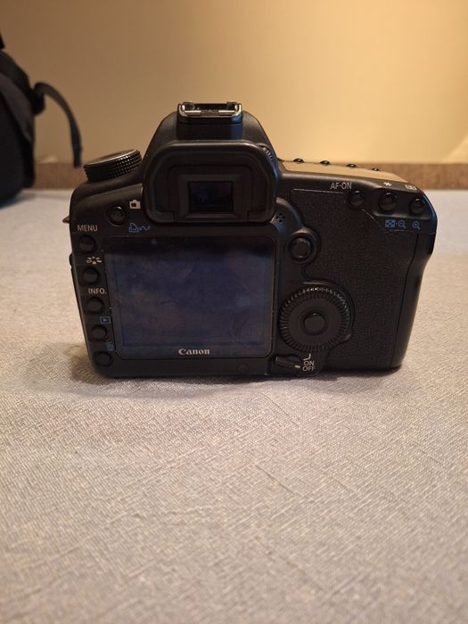 Canon EOS 5D Mk II pełnoklatkowa cyfrówka + osprzęt