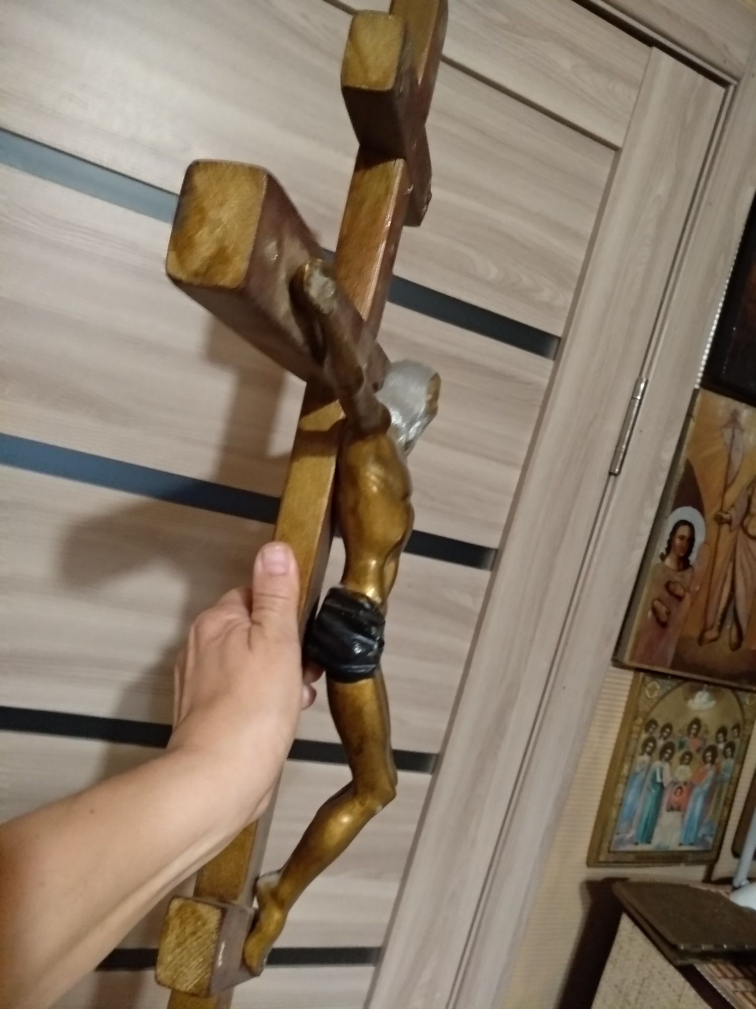 Крест распятие, иконка