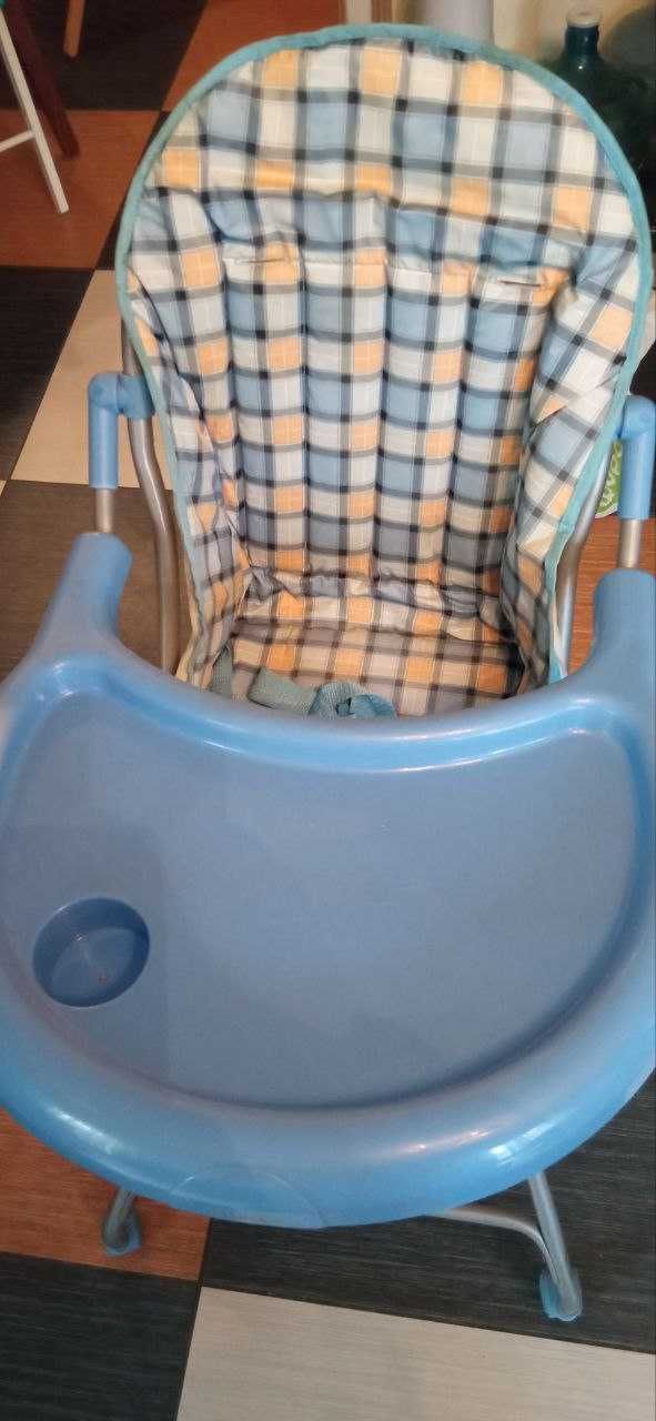 Для немовлят гойдалка та стілець