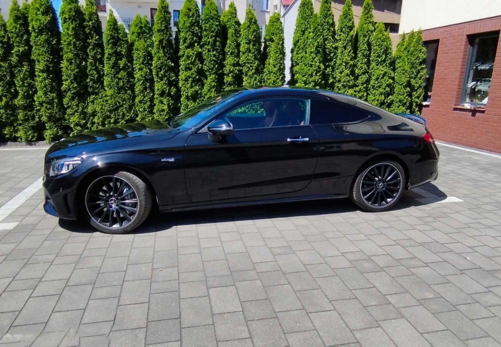 Mercedes-Benz C-Class      2018