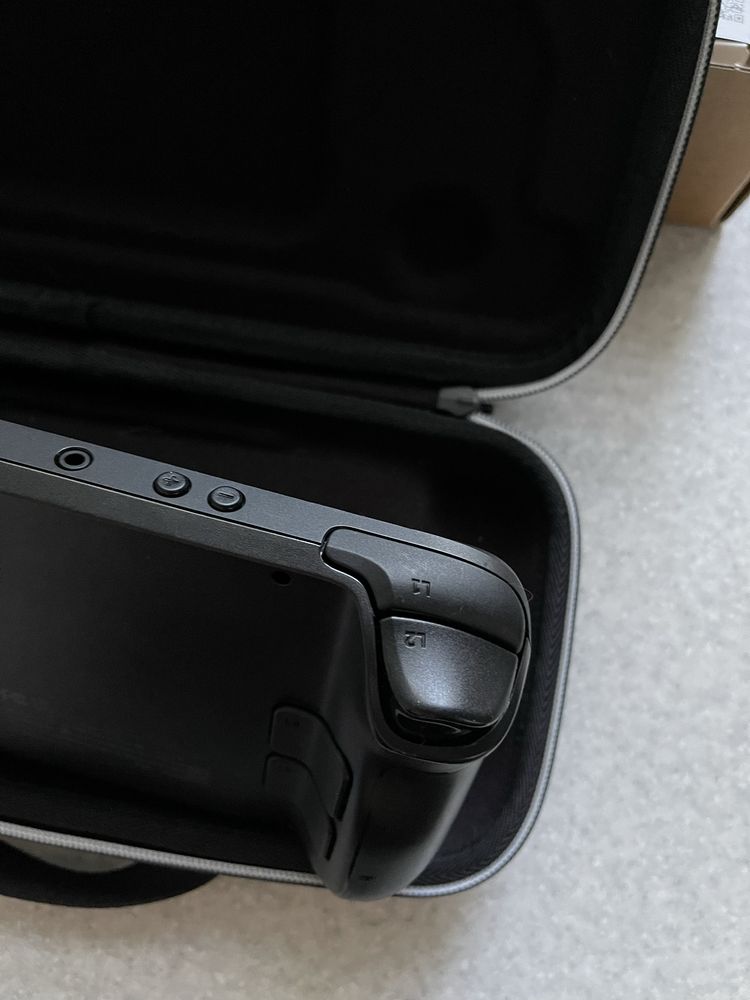 Steam Deck Oled 512 повний комплект