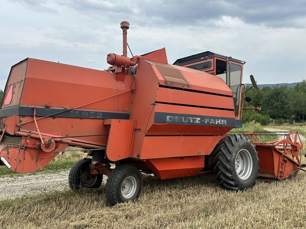 Kombajn zbożowy deutz-fahr M-922